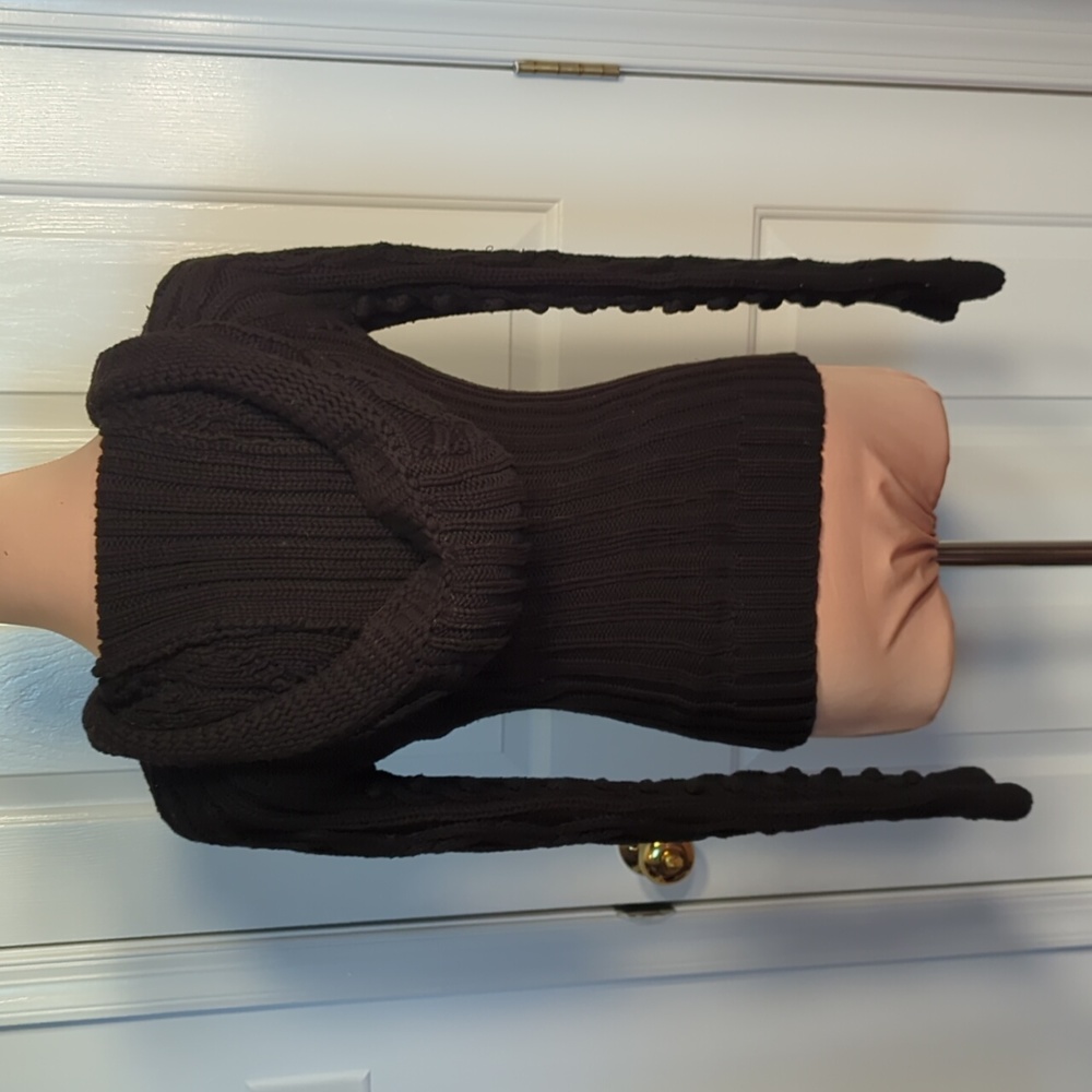 Moda International Sweater EUC - Picture 3 of 4